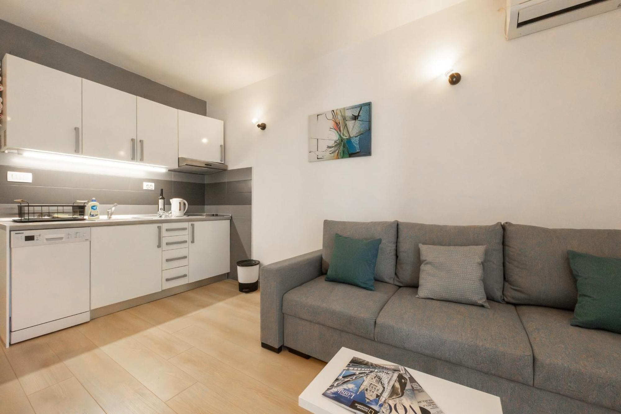 Apartments Krzanic Подгора Екстер'єр фото