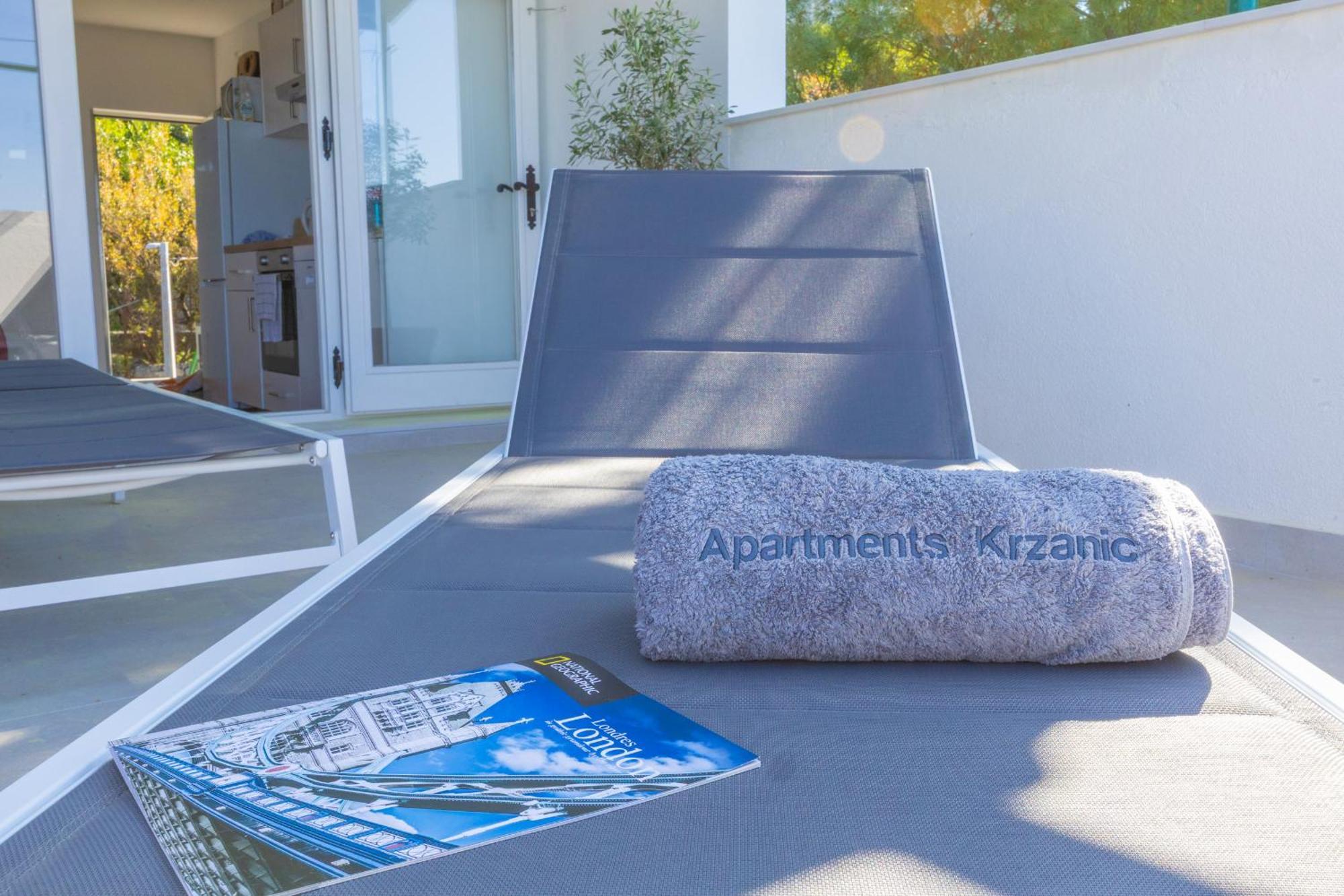 Apartments Krzanic Подгора Екстер'єр фото